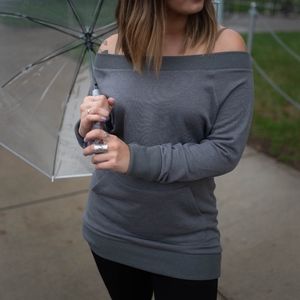 NWT Fabletics Zaylee Off-the-Shoulder Pullover